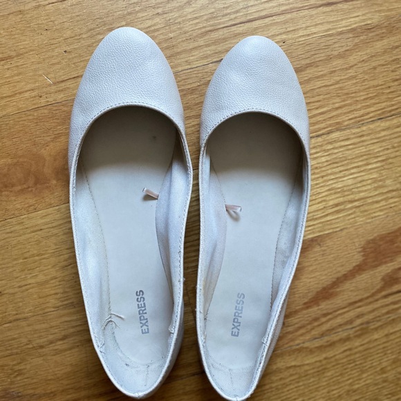 Express Flats - Picture 2 of 5